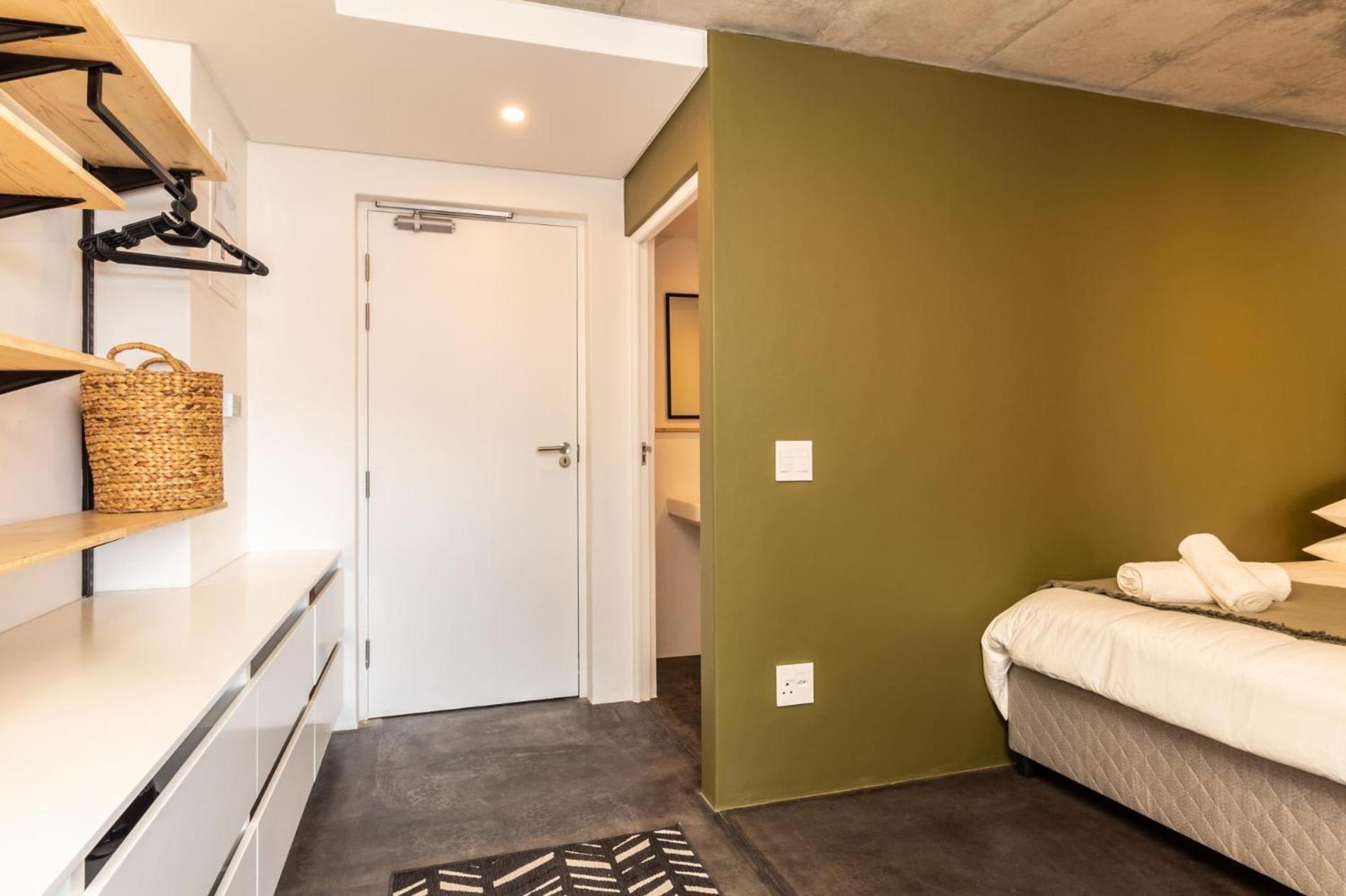 Rooftop Pool, Mountain Views, Wi-fi, Parking Apartment