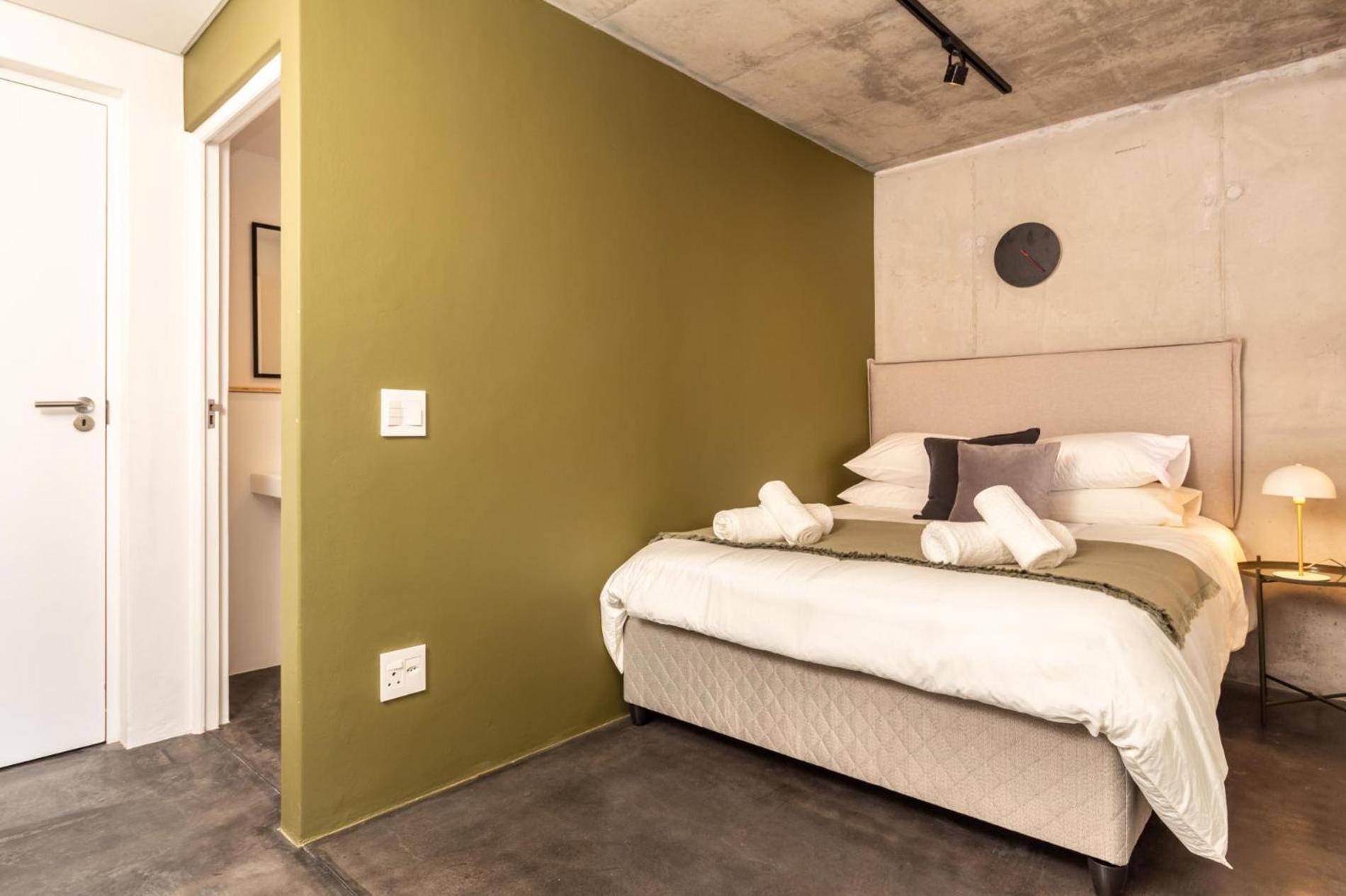 Rooftop Pool, Mountain Views, Wi-fi, Parking Apartment *